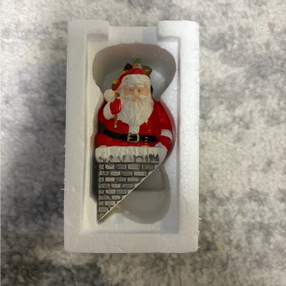 Department 56 Snow Village ”Down The Chimney He Goes”